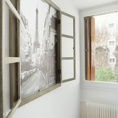 Sublime Studio Trocadero / Tour Eiffel Apartment *